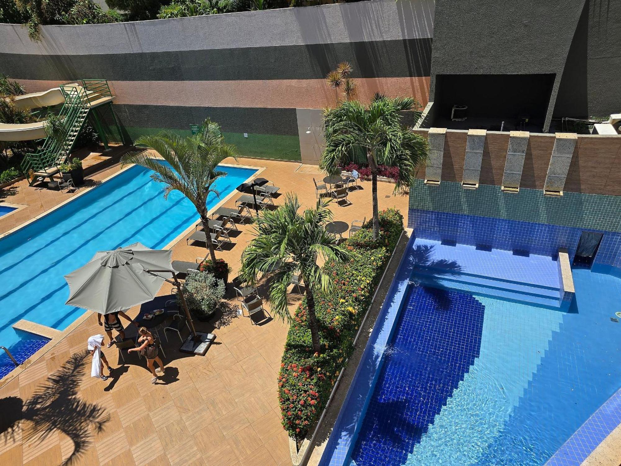 Apartamentos Em Rio Quente Com Maravilhosa Area De Lazer E Excelente Localizacao Esterno foto