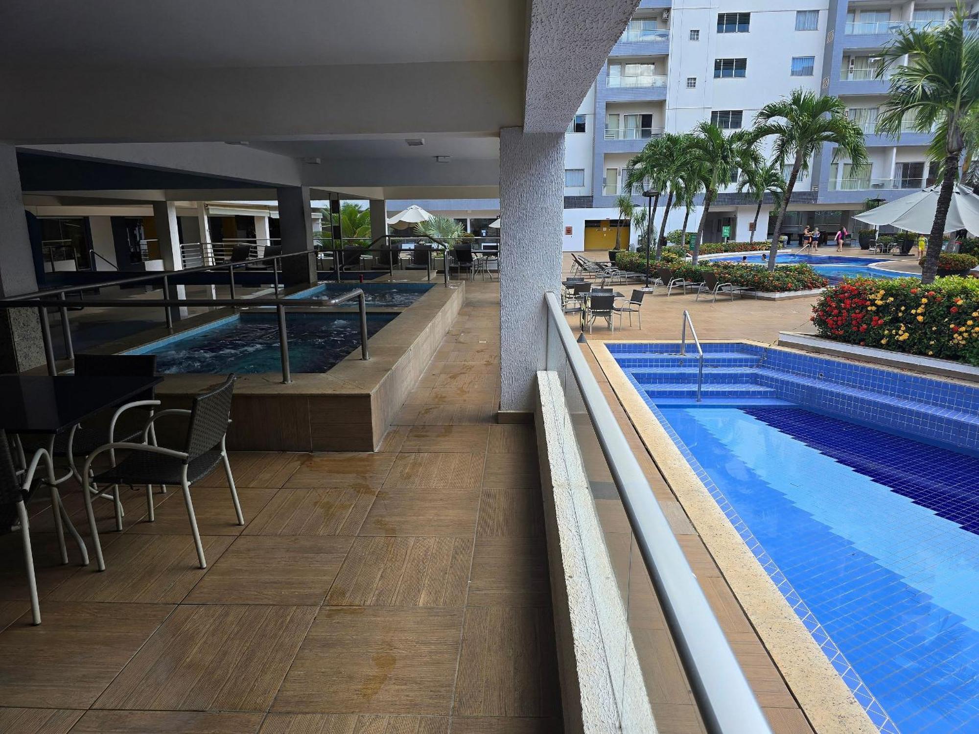 Apartamentos Em Rio Quente Com Maravilhosa Area De Lazer E Excelente Localizacao Esterno foto